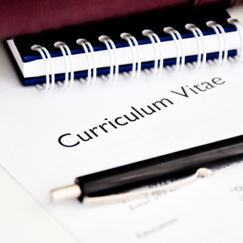 Write a perfect CV in 4 points